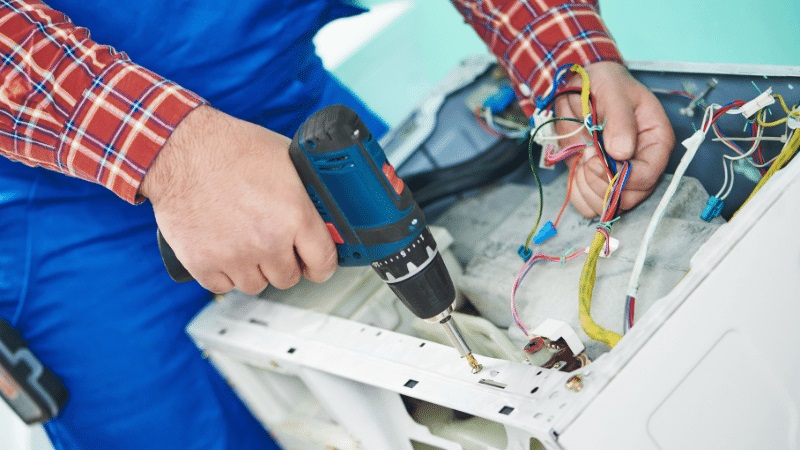 Bağcılar Teka Teka çamaşır makinesi kart tamiri – Su almama arızası orijinal parça ile giderildi. - Teknik servis örneği